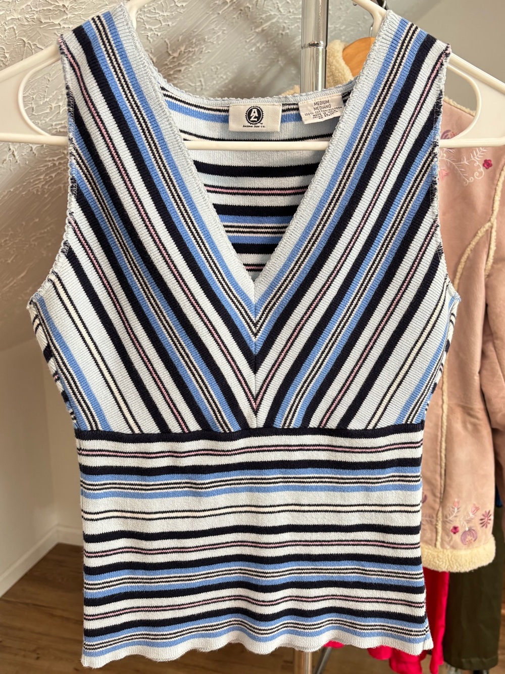 y2k striped, woven, v neck tank top. Arizona Jean Co. size medium. Runs small